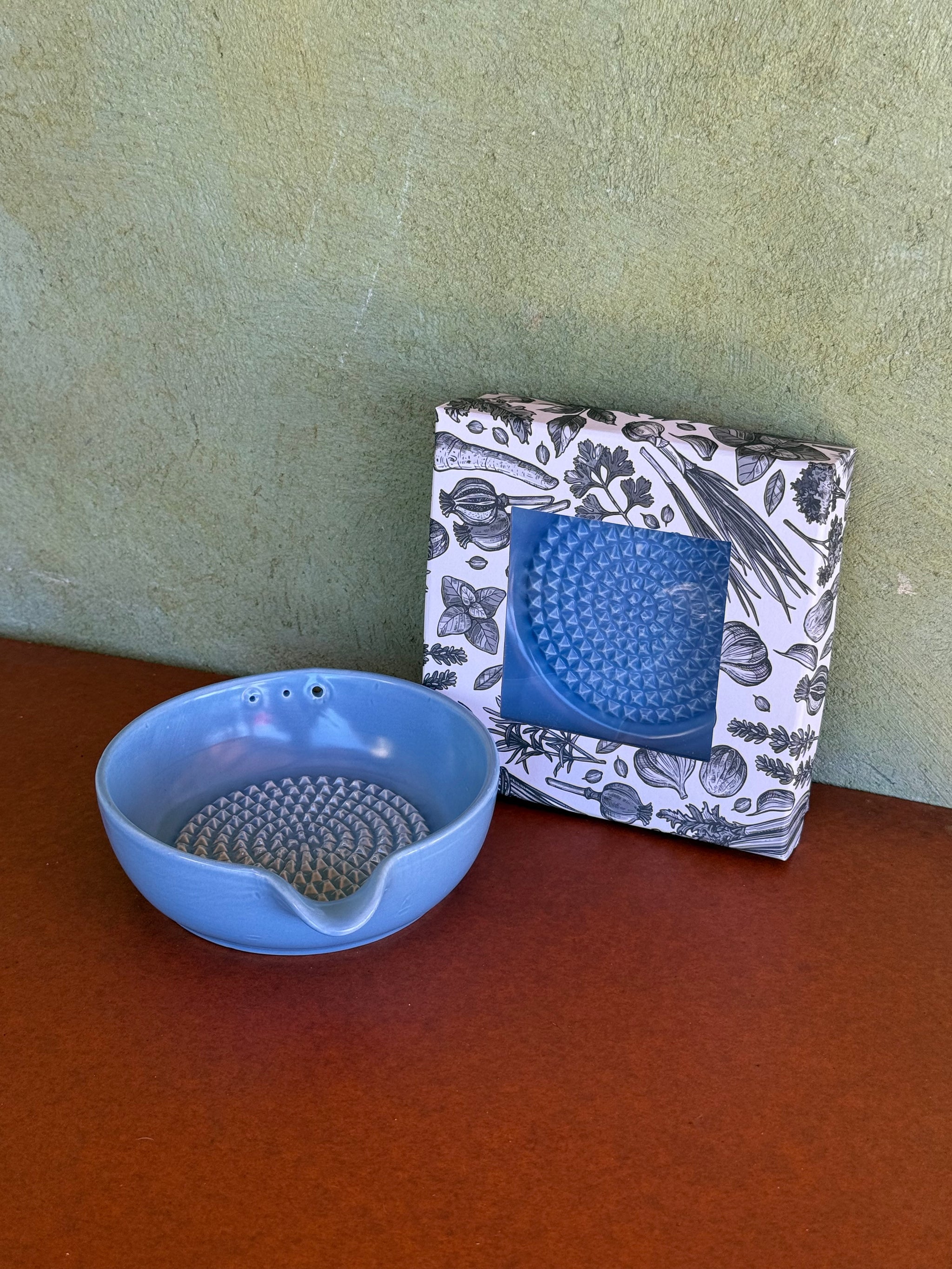 Garlic Grater Bowl with Herb Stripper & Spout – Horizon Blue